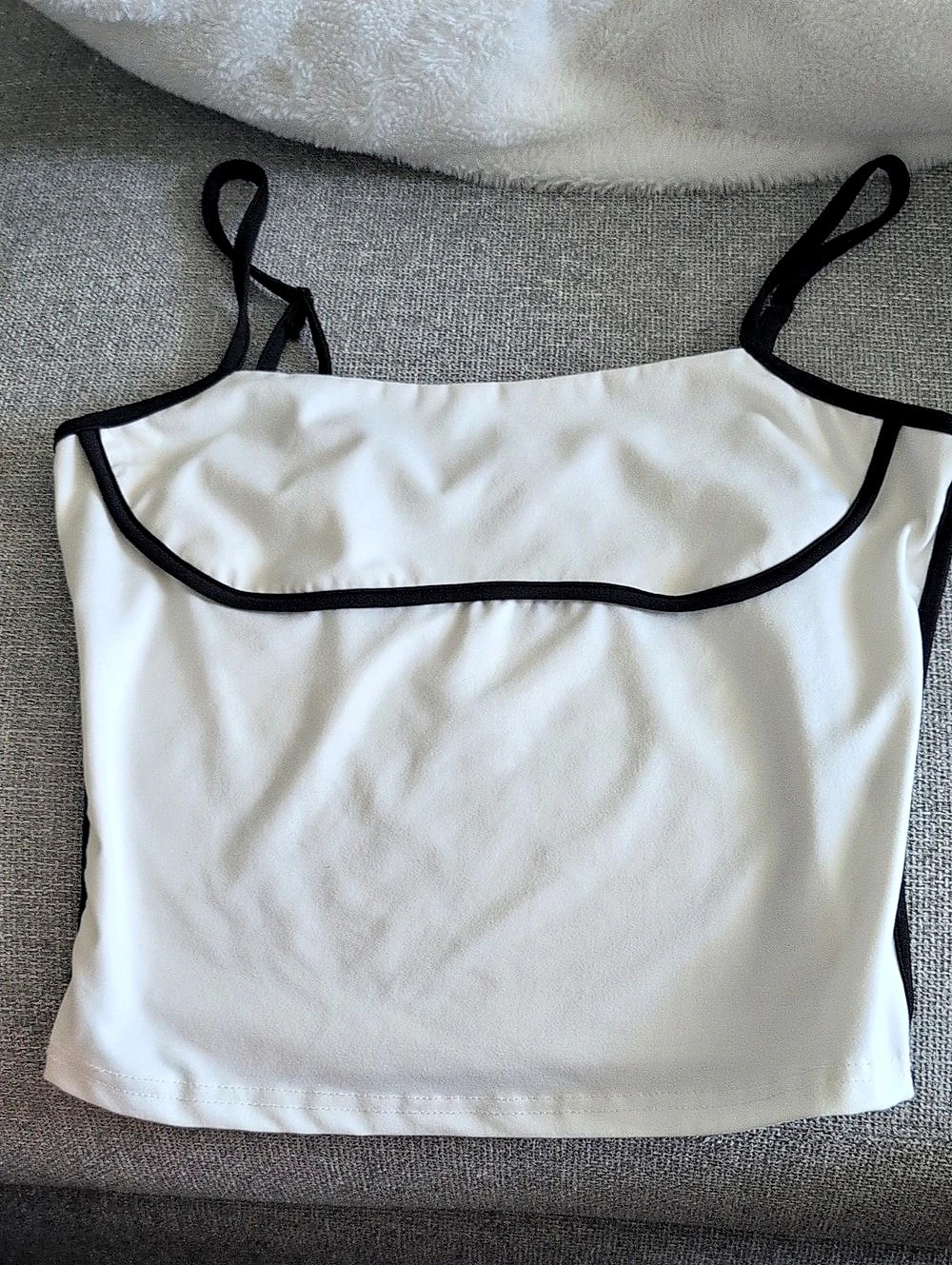 White & Black Trim Crop Top Like New